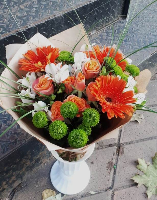 Букет цветов из: Герберы, Хризантемы, Альстромерии и Розы в Новоникольское
