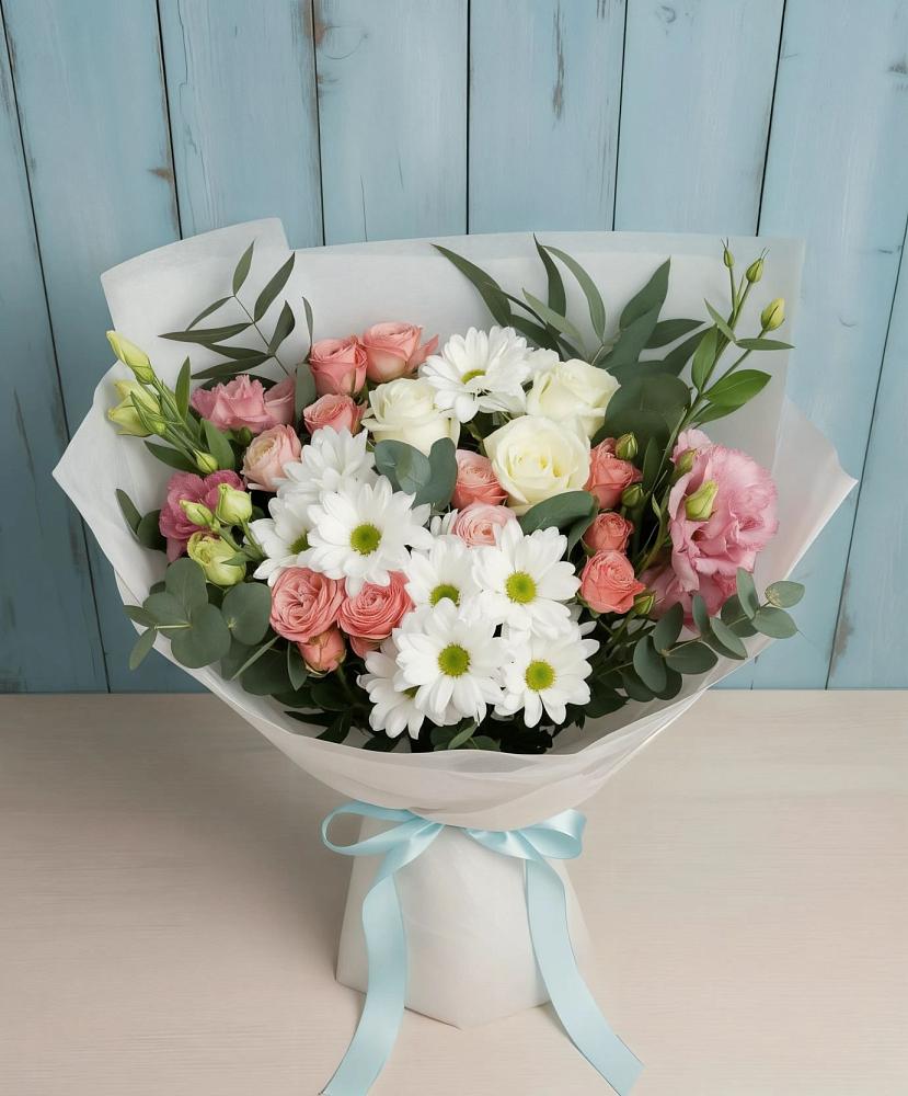 Букет цветов из: Розы, Лизиантусы и Хризантемы в Новоникольское