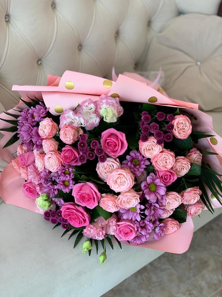 Букет цветов из: Хризантемы, Розы и Лизиантусы в Новоникольское