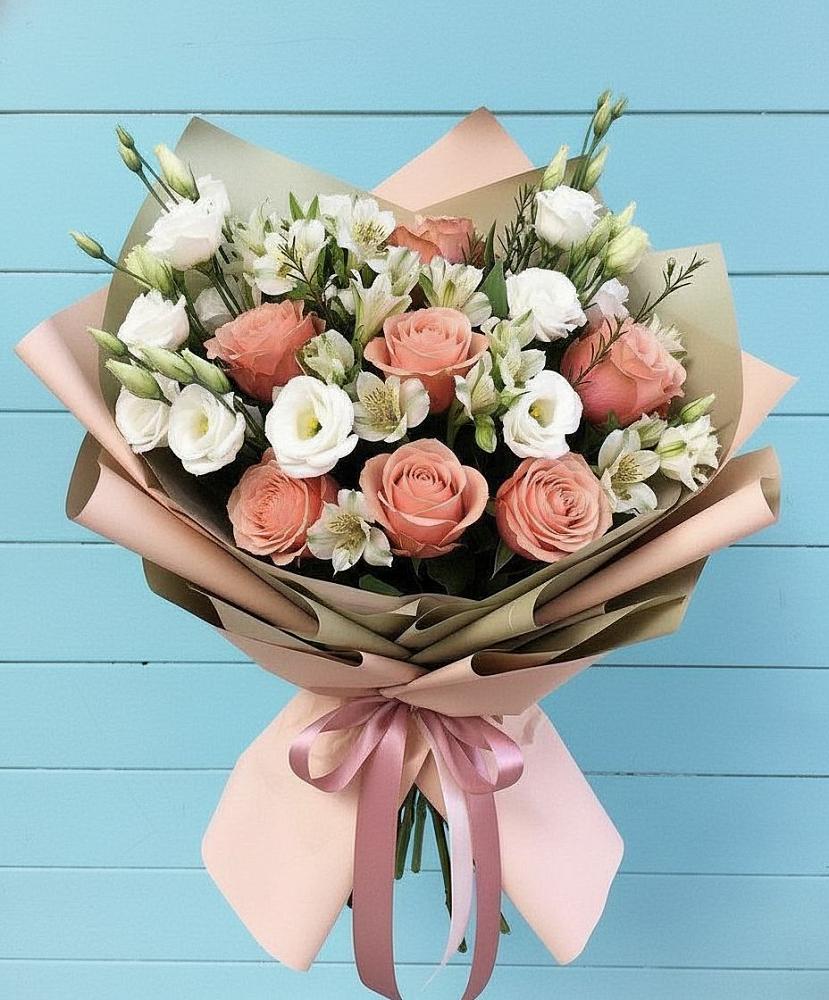 Букет цветов из: Розы, Альстромерии и Лизиантусы в Новоникольское