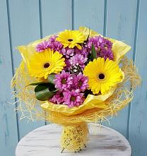 Букет цветов из:  Хризантемы и Герберы в Новоникольское