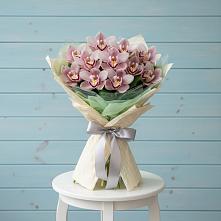 Букет цветов из:  Орхидеи и Розы в Новоникольское